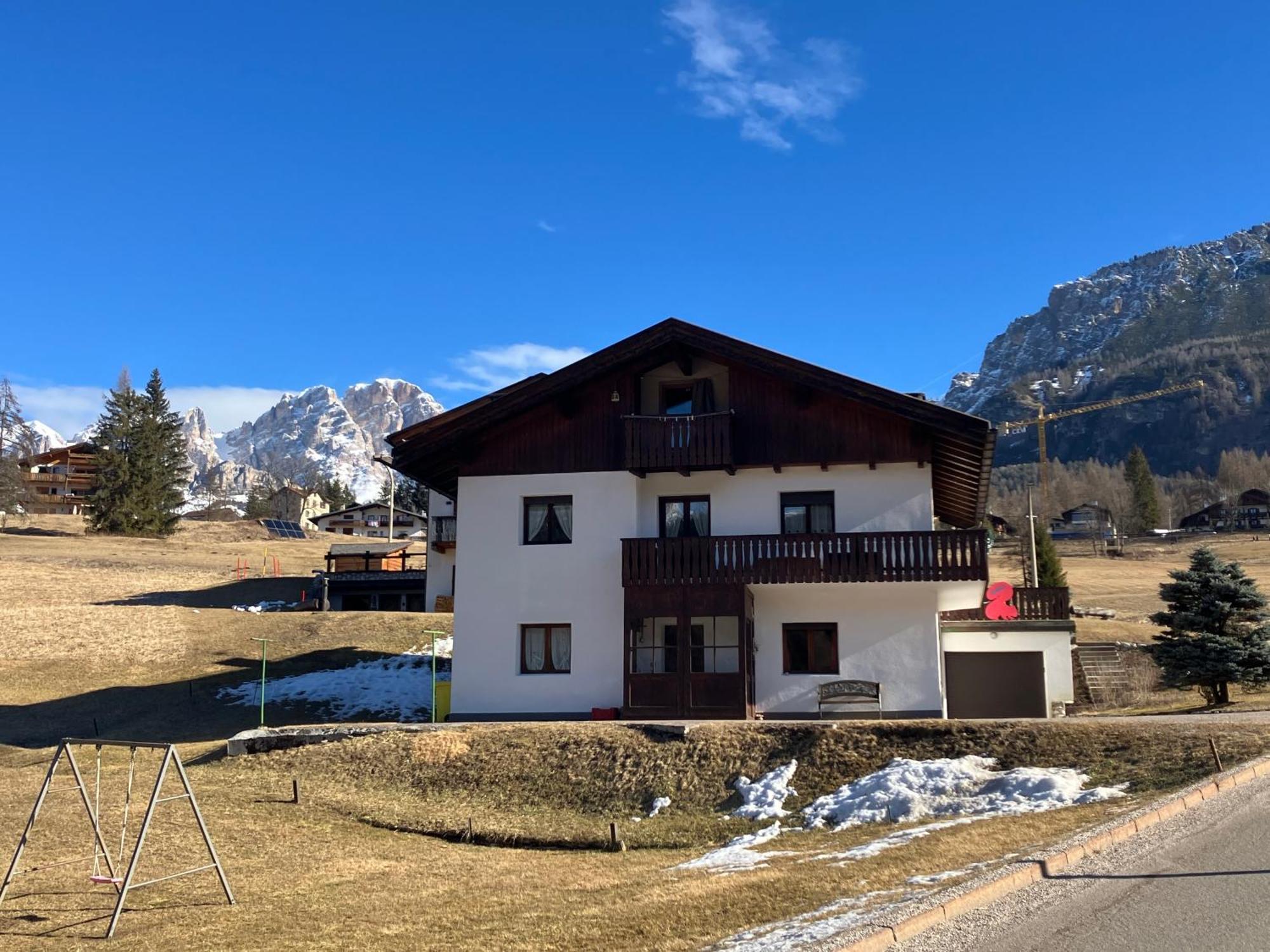 Affittacamere Iragidor Cortina d'Ampezzo Exterior photo